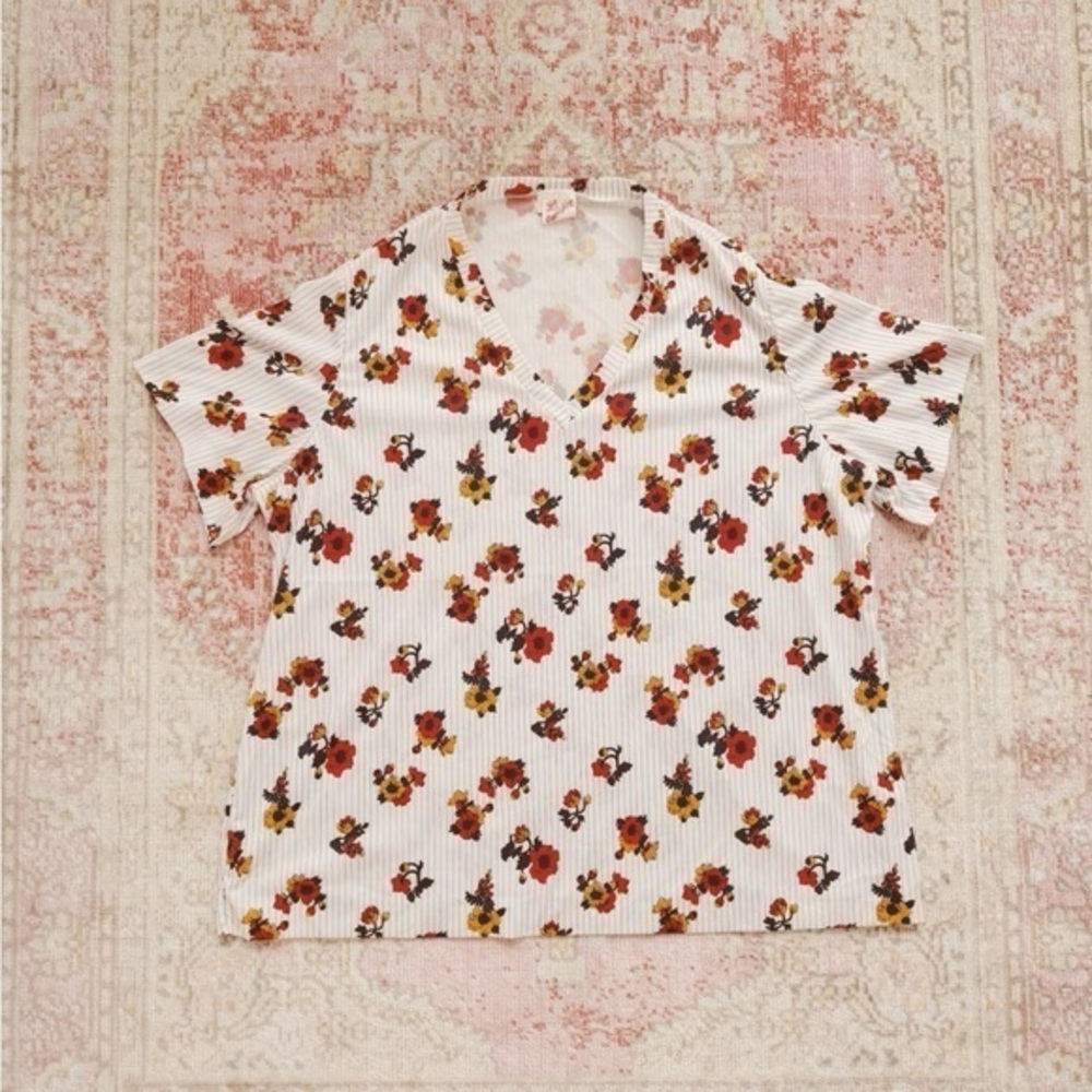 Lady-Caper Mates, Vintage Floral Blouse